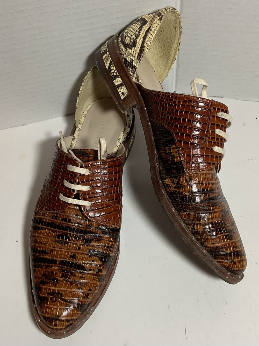 Freda Salvador Wit D’Orsay Leather Oxfords Croc Snakeskin